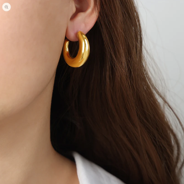 18K Gold-Plated Chunky Hoop Earrings — supplier product photo 4